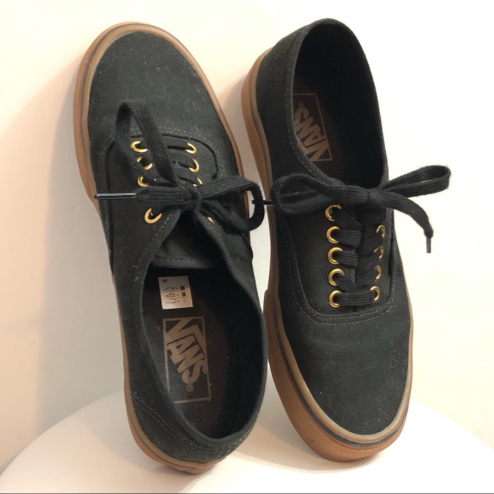 CLASSIC AUTHENTIC VANS